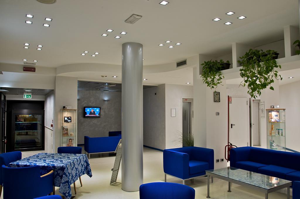 Sam Hotel Монфальконе Экстерьер фото